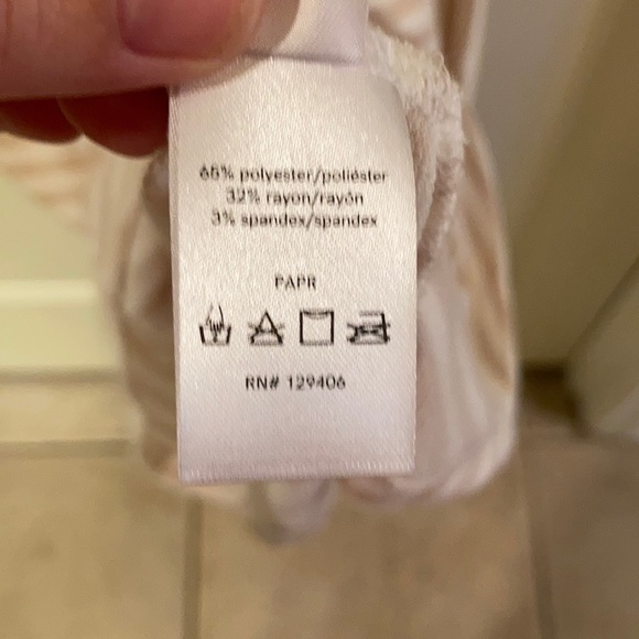 Dress - Picture 3 of 4